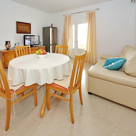 Apartments Kero Бибине Екстериор снимка