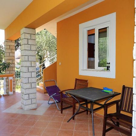 Apartments Kero Бибине Екстериор снимка