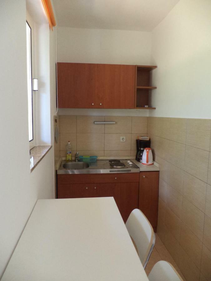 Apartments Kero Бибине Екстериор снимка