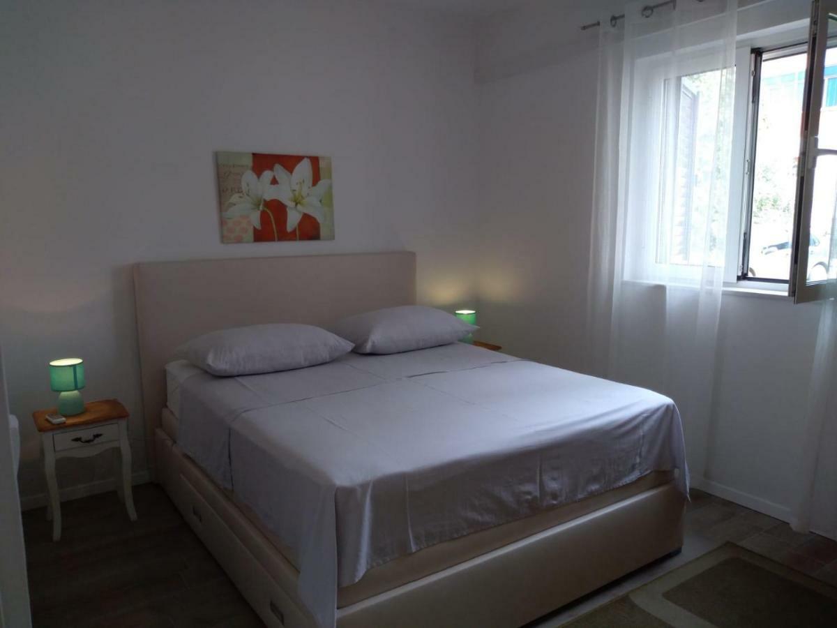 Apartments Kero Бибине Екстериор снимка