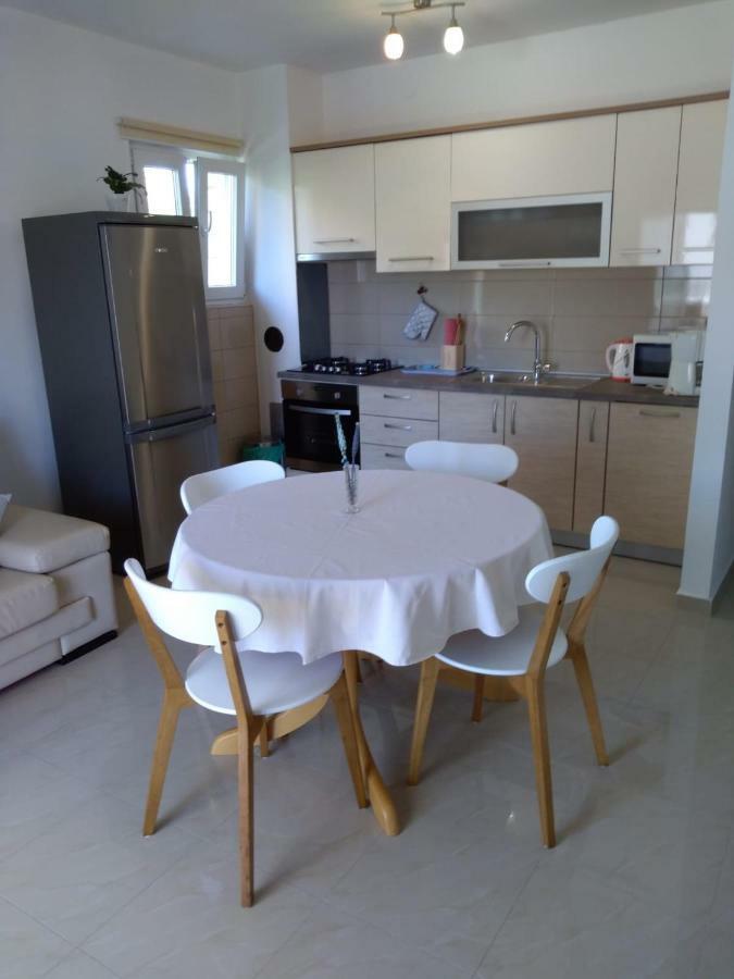 Apartments Kero Бибине Екстериор снимка