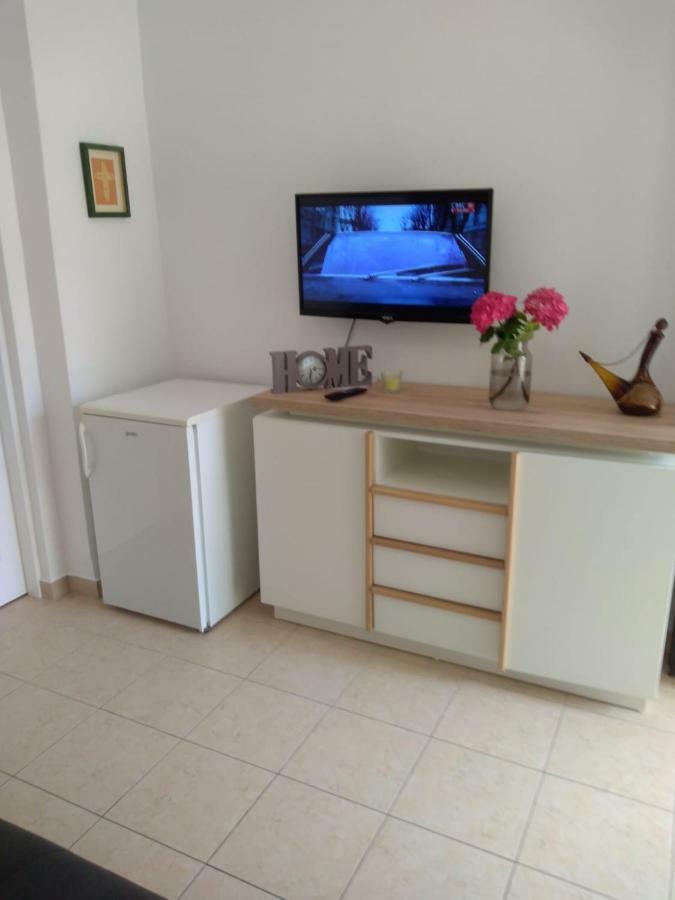Apartments Kero Бибине Екстериор снимка