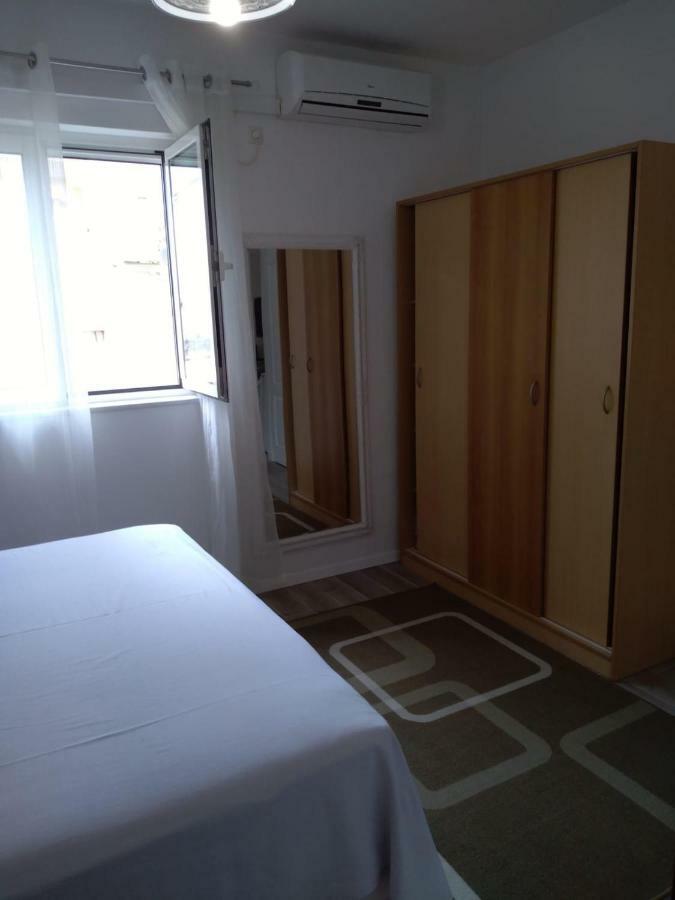 Apartments Kero Бибине Екстериор снимка